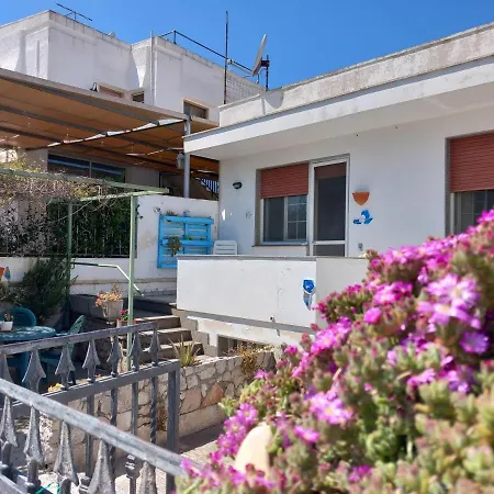 Il Cappero, Sul Mare Apartment